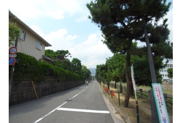 芦屋川周辺の街並み