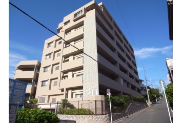 阪急千里山駅から5分の好立地