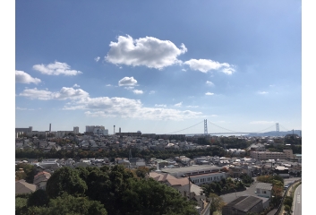 明石海峡大橋・瀬戸内海を望む眺望あり！