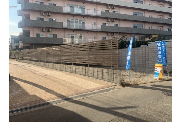 東側通路