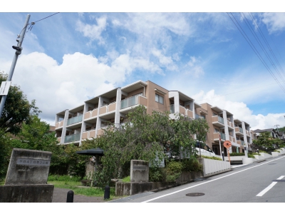 1998年建築!閑静な住宅街に建つマンションです!