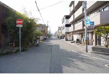 道路に面した１階店舗です！