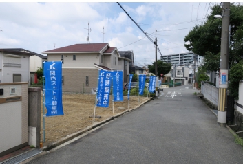 すっきりとした前面道路！