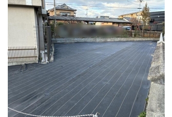 間口が約6.4mあり、ゆったりと車2台を並べて駐車できます♪